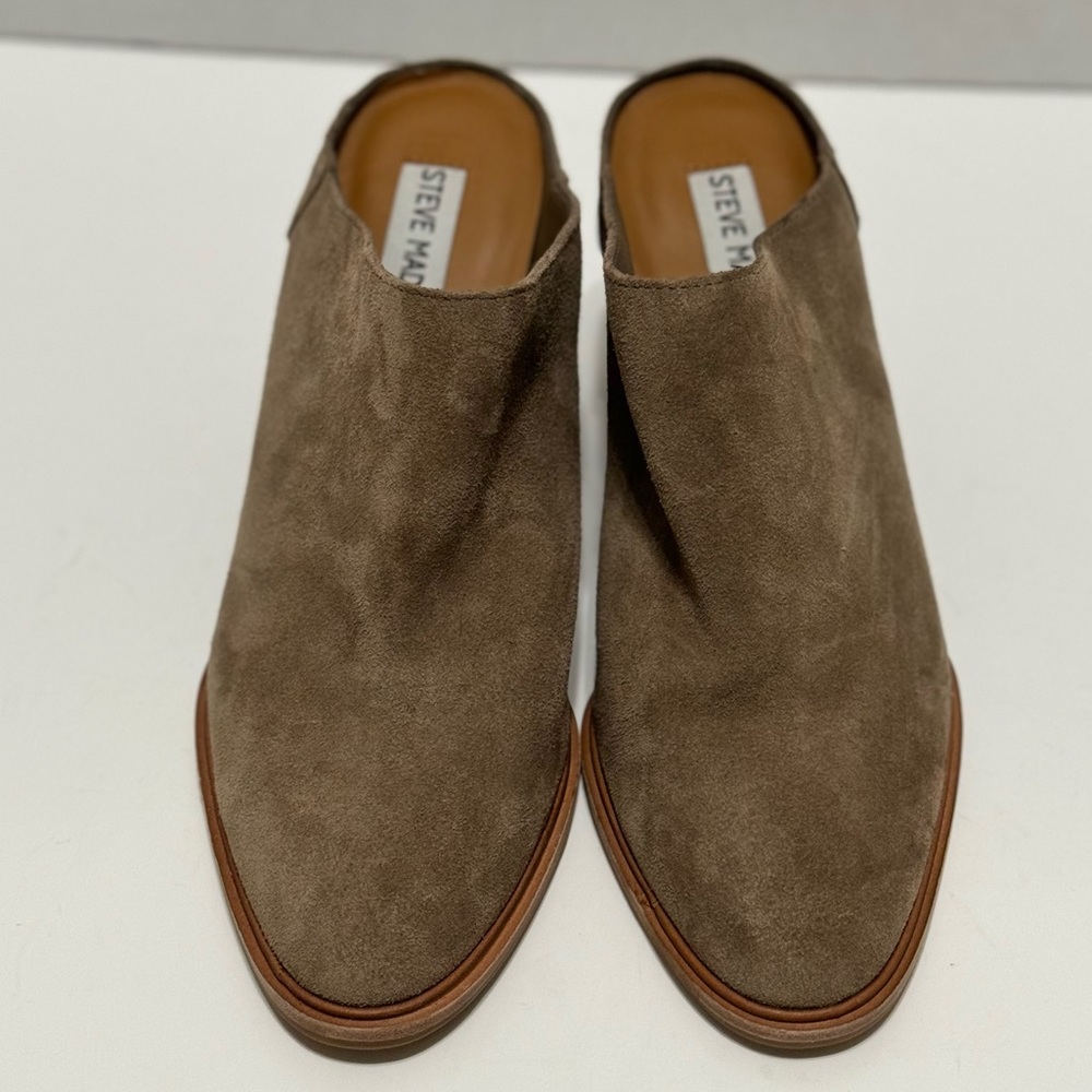Steve Madden “MIILO” Taupe Suede Leather Mules NWOT/NWOB - Picture 3 of 9